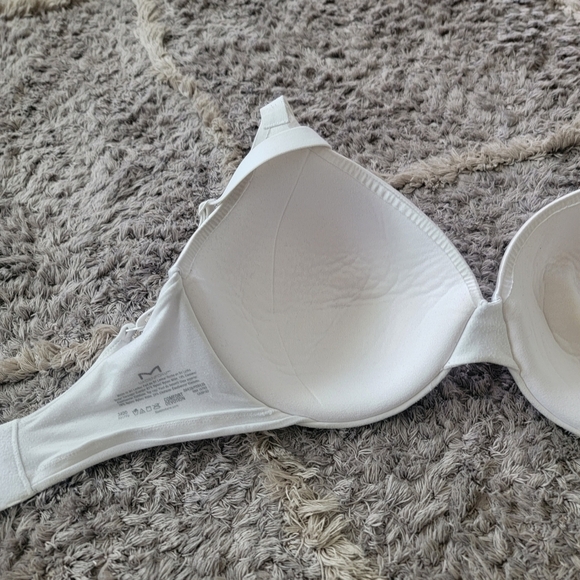 2/$20 Maidenform Bra 34DD - Picture 2 of 3